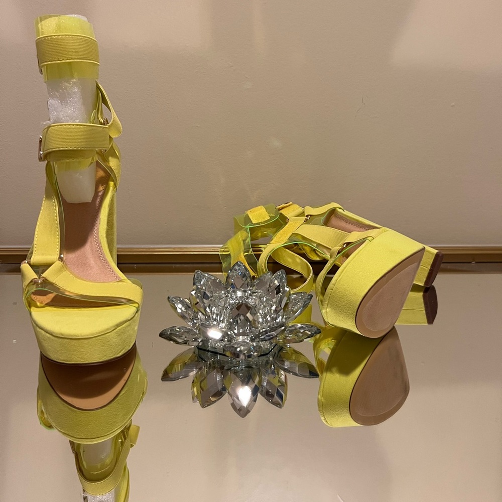 Fashionova Neon Yellow Heels